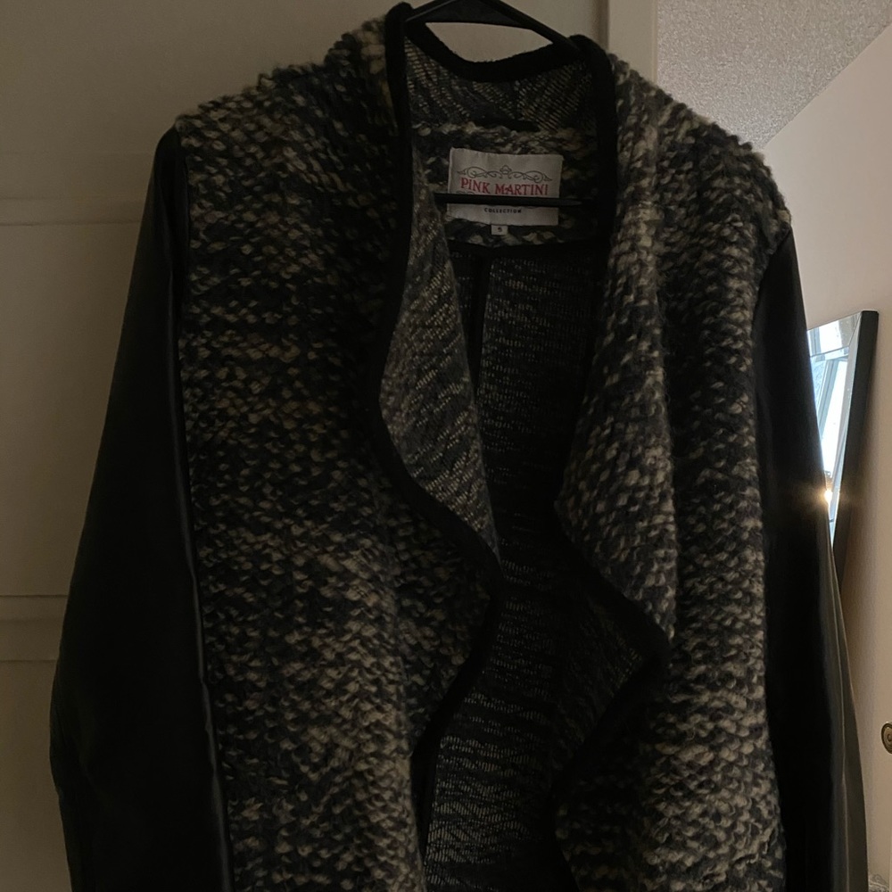 Woven/ pleather sleeve jacket